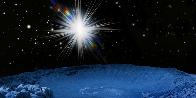Eine Supernova (verglühender Stern) über dem Meteoriten Krater von Arizona