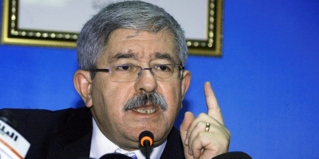 Ahmed Ouyahia,durant sa conférence de presse au siège du RND à Alger, le 8 Octobre 2016
