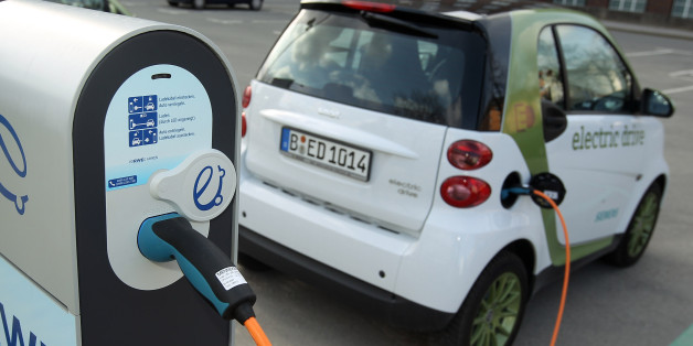 Ein Elektroauto an der Ladestation