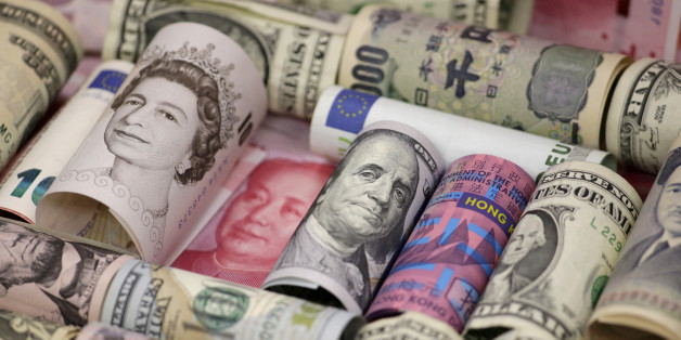 Euro, Hong Kong dollar, U.S. dollar, Japanese yen, British pound and Chinese 100-yuan banknotes are seen in a picture illustration shot January 21, 2016. REUTERS/Jason Lee/Illustration/File Photo