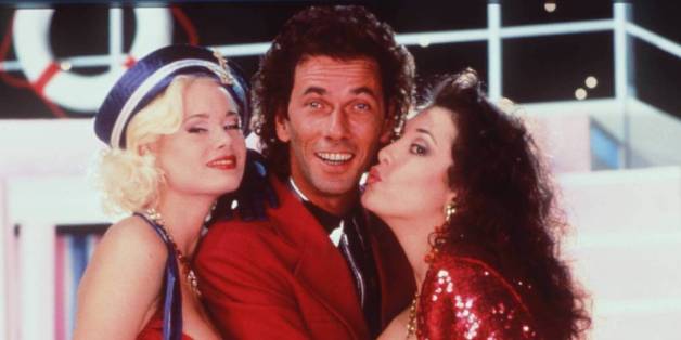 Hugo Egon Balder und seine beiden Assistentinnen Monique (li.) und Tiziana damals in "Tutti Frutti"