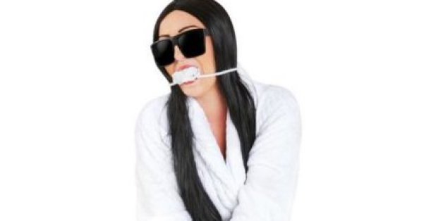 Devant le bad buzz, ils retirent leur déguisement d'halloween Kim Kardashian séquestrée