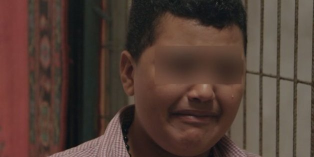 Einige der größten Modeunternehmen des Vereinigten Königreichs haben Kleidung verkauft, die von syrischen Flüchtlingen hergestellt worden ist