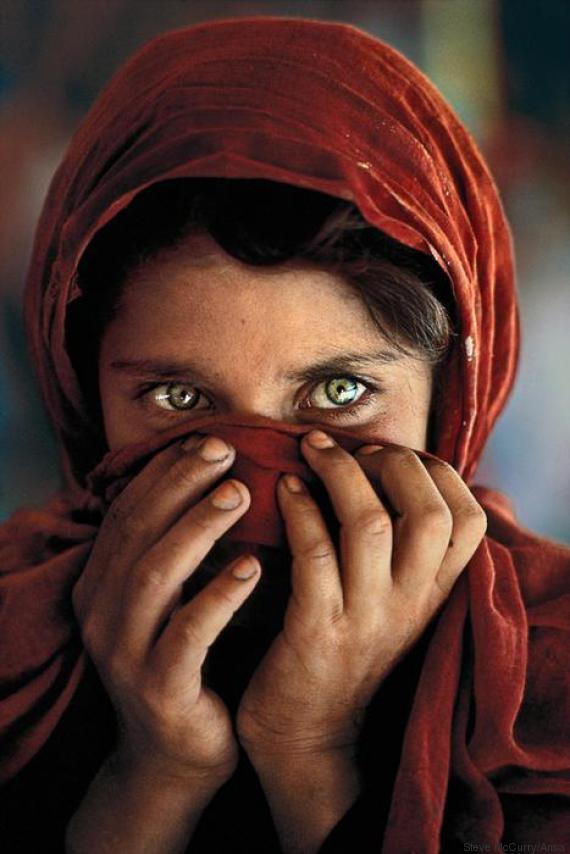 Sharbat Bibi La Ragazza Afghana Fotografata Da Steve Mccurry Per National Geographic è Stata 