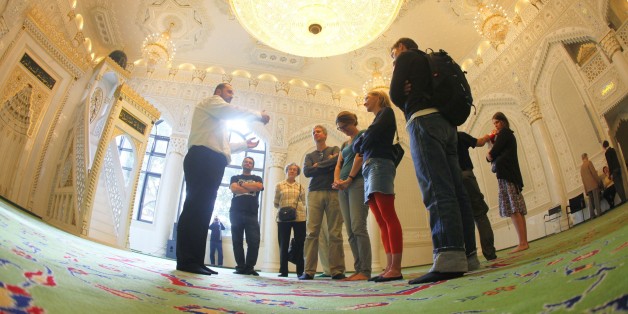 Besucher einer Moschee in Berlin (Symbolbild)