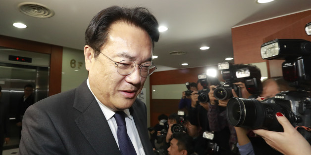 새누리당 정진석 원내대표가 30일 오후 서울 여의도 새누리당 당사에서 열린 긴급 최고위원회의에 참석하고 있다.