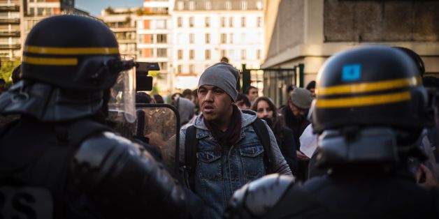 Das wilde Flüchtlingslager an der Metrostation Stalingrad in Paris soll geräumt werden