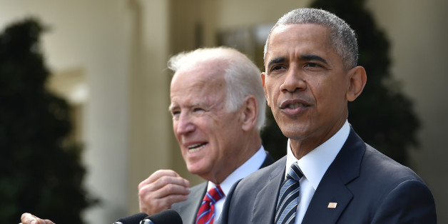 US President Barack Obama (R) together with Vice President Joe Biden (L) addresses the nation publicly for the first time since the shock election of Donald Trump as his successor, on November 9, 2016 at the White House in Washnigton, D.C.
Throughout the two-year-long election campaign, Obama has repeated a mantra that he will do all he can to ensure the peaceful transition of power. / AFP / Nicholas Kamm (Photo credit should read NICHOLAS KAMM/AFP/Getty Images)