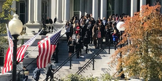 Donald Trump est arrivé à la Maison Blanche et est reçu par Barack Obama