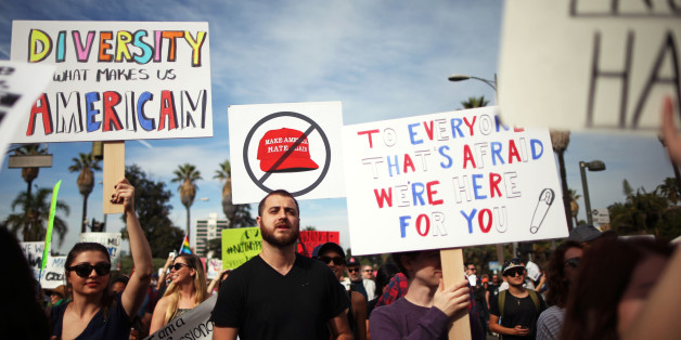 Demonstranten am Samstag in Los Angeles
