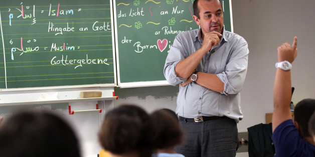 Die niedersächsische Landesregierung will Türkisch und Arabisch als Schulfächer einführen