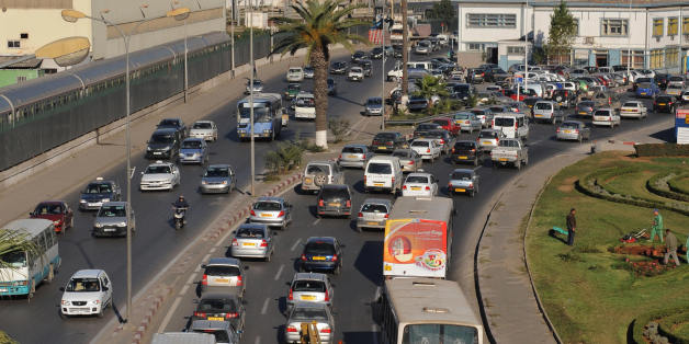TO GO WITH AFP STORY IN FRENCH BY HAMID GUEMACHE A picture taken on November 11, 2008 shows traffic jam in downtown Algiers. Every morning, hundreds of thousands of cars converging towards the Algerian capital, causing endless traffic jams. Algerians are waiting for the future metro, tramway networks and a second ringroad which is planned for 2009-2010. AFP PHOTO/ FAYEZ NURELDINE (Photo credit should read FAYEZ NURELDINE/AFP/Getty Images)