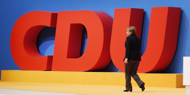 Konservative CDU-Abgeordnete fordern vor dem Bundesparteitag in Essen eine Kurskorrektur von Angela Merkel.