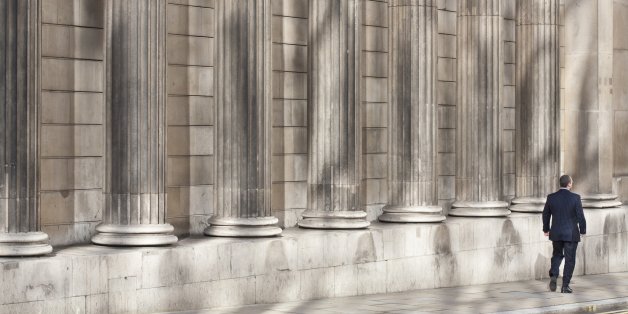 United Kingdom, London, City, Bank of England, founded in 1694, a building erected in the 18th century by British architect Sir John Soane, and which was largely remodeled in the 20th century by Sir Herbert Baker