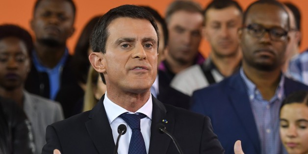 PARIS, FRANCE - DECEMBER 5: French Prime Minister Manuel Valls announces his presidential bid for the 2017 election during a press conference in the southern Paris suburb of Evry, where he governed as mayor for 11 years, on December 5, 2016. His announcement comes after Francois Hollande said last Thursday he would not run for a second term, becoming the first sitting president in modern French history not to do so. (Photo by Chris Nail/Anadolu Agency/Getty Images)