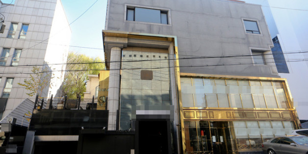 헤어디자이너 정아무개씨가 운영하는 서울 강남구의 한 미용실. 세월호 참사 당일 정씨가 청와대에 들어가 박근혜 대통령의 올림머리를 해줬다는 사실이 확인됐다.