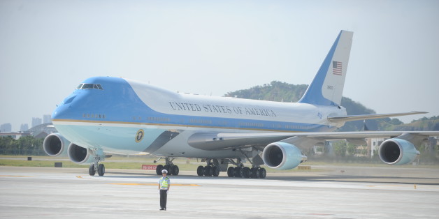 HANGZHOU, CHINA - SEPTEMBER 03: Air Force One carrying U.S. President Barack Obama arrives at Hangzhou Xiaoshan International Airport on September 3, 2016 in Hangzhou, China. World leaders arrive in Hangzhou for the upcoming 2016 G20 Summit which will fall on September 4-5. (Photo by VCG/VCG via Getty Images)