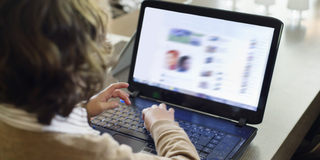 Über eine Internetplattform soll ein Mann aus Bad Iburg mehr als hundert Kinder missbraucht haben.