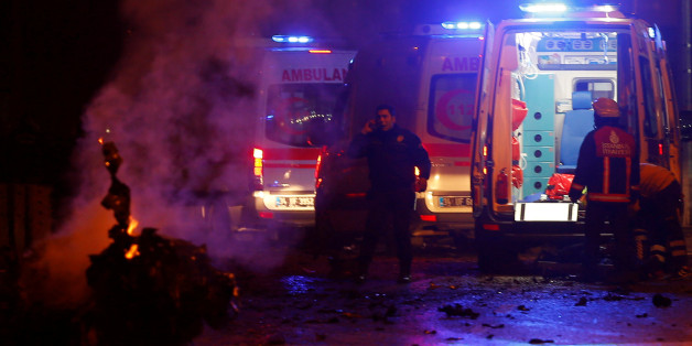 Police and ambulances arrive the scene after a blast in Istanbul, Turkey, December 10, 2016. REUTERS/Murad Sezer