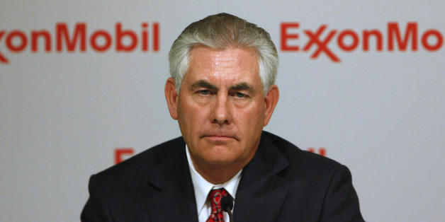 Exxon Mobil CEO Rex W. Tillerson addresses the media at a news conference at the conclusion of the Exxon Mobil Shareholders Meeting in Dallas, Texas May 27, 2009. REUTERS/Jessica Rinaldi (UNITED STATES BUSINESS SOCIETY)