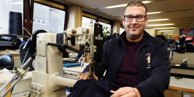 Un Marocain sourd-muet couturier pour les pompiers de Bruxelles