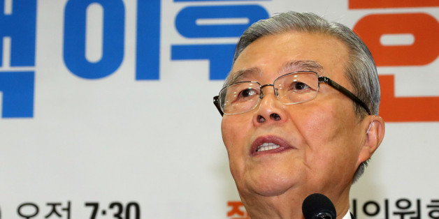 경제민주화정책포럼 '조화로운 사회' 주최로 19일 오전 국회 의원회관에서 열린 '탄핵 이후, 한국경제 개혁방안' 토론회에서 더불어민주당 김종인 전 대표가 개회강연을 하고 있다.