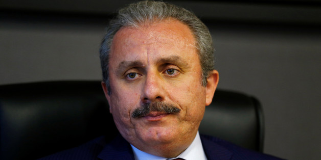Mustafa Sentop, er leitet die Verfassungs-Kommission im türkischen Parlament