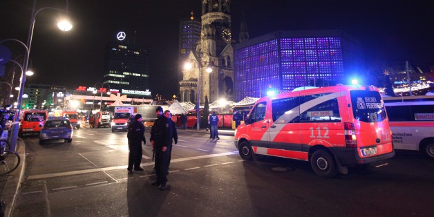Auf den Berliner Weihnachtsmarkt am Breitscheidplatz raste am Montagabend ein Lkw in die Menschenmenge.