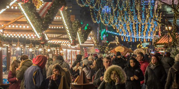Der wiedereröffnete Weihnachtsmarkt am Breitscheidplatz in Berlin