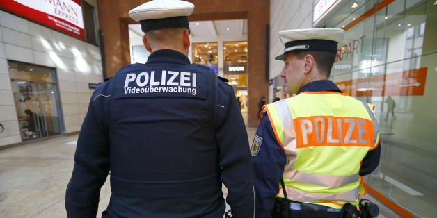 Beamte der Bundespolizei am Kölner Hauptbahnhof (Symbolbild)
