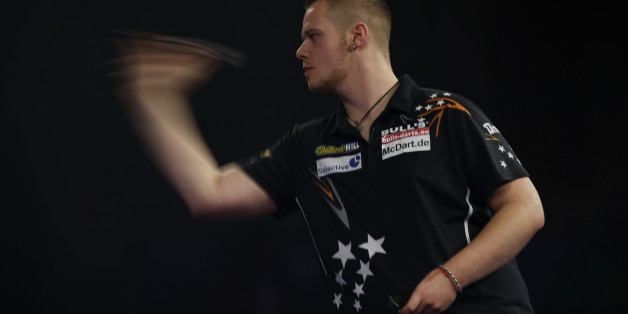 Max Hopp kann heute in das Achtelfinale der Darts-WM einziehen