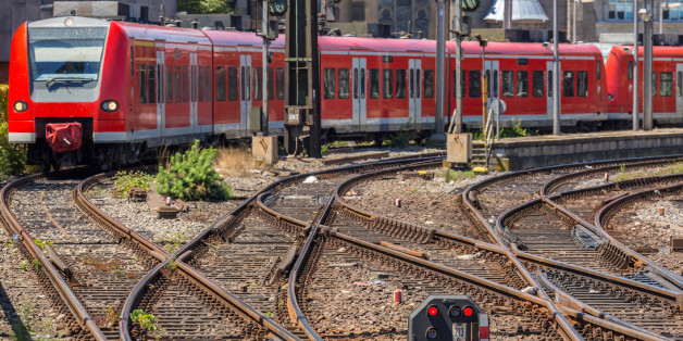 Eine Schwarzfahrerin in einem Regionalexpress rastete völlig aus (Symbolbild)