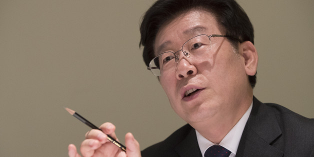 이재명 성남시장이 28일 오후 서울 중구 한 음식점에서 연합뉴스와 인터뷰하고 있다.
