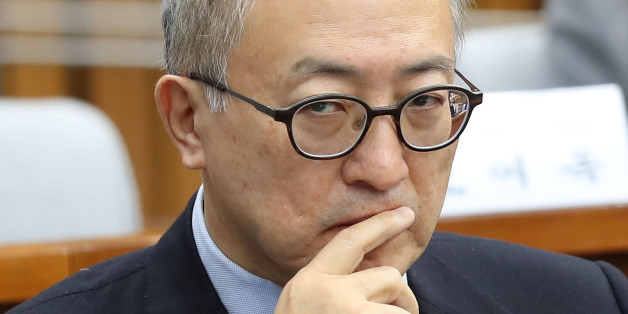차광렬 차병원그룹 총괄회장이 14일 오전 국회에서 열린 최순실 국정농단 의혹 진상규명을 위한 국정조사 특위 3차 청문회에서 의원들의 질의를 경청하고 있다.