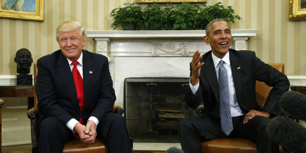 U.S. President Barack Obama (R) meets with President-elect Donald Trump to discuss transition plans in the White House Oval Office in Washington, U.S., November 10, 2016. REUTERS/Kevin Lamarque