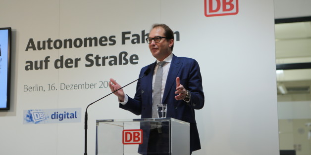 Schluss mit den Fahrscheinen: Dobrindt fordert digitale Tickets als bundesweiten Standard