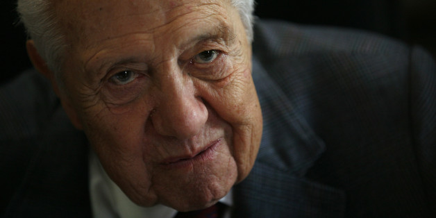 Portugal's former President and Prime Minister Mario Soares is seen during an interview with Reuters in Lisbon June 14, 2012. The euro zone crisis has led Portugal into its deepest recession since the 1970s, with overall unemployment at a record 15 percent as the centre-right government slashes spending under a 78-billion-euro bailout deal with the European Union and IMF. "Nobody is turning against the single currency, but they are turning against (Europe's) austerity system," said Soares, 87, P