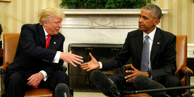 U.S. President Barack Obama meets with President-elect Donald Trump in the Oval Office of the White House in Washington November 10, 2016. REUTERS/Kevin Lamarque TPX IMAGES OF THE DAY