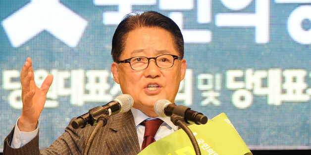 박지원 국민의당 당대표 후보자가 7일 오후 광주 서구 치평동 김대중컨벤션센터에서 열린 국민의당 광주시당 당원대표자대회 및 당대표후보자 연설에서 정견을 밝히고 있다.