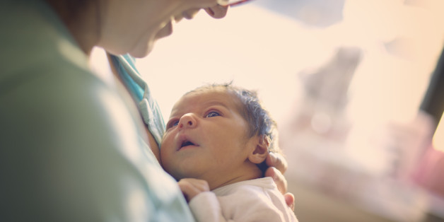 Drei Tage altes Baby atmet nicht mehr - Feuerwehr rettet Kind per Telefon (Symbolbild)