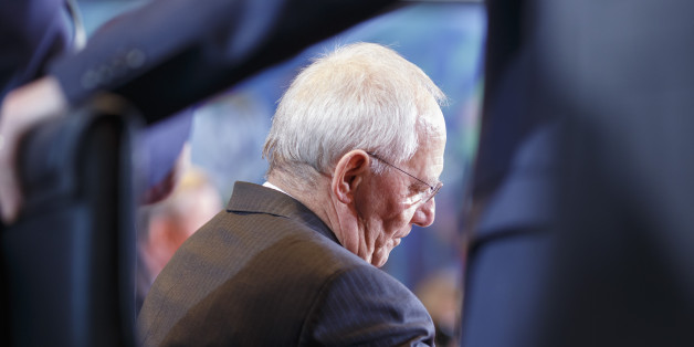 BERLIN, GERMANY - DECEMBER 14: German Finance Minister Wolfgang Schaeuble arrives for the weekly German federal Cabinet meeting on December 14, 2016 in Berlin, Germany. (Photo by Ute Grabowsky/Photothek via Getty Images)