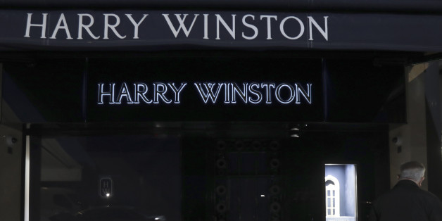 General view outside the luxury jewellers Harry Winston boutique after a robber stole diamonds worth 15 million euros ($16 million) in Cannes, France, January 18, 2017. REUTERS/Eric Gaillard