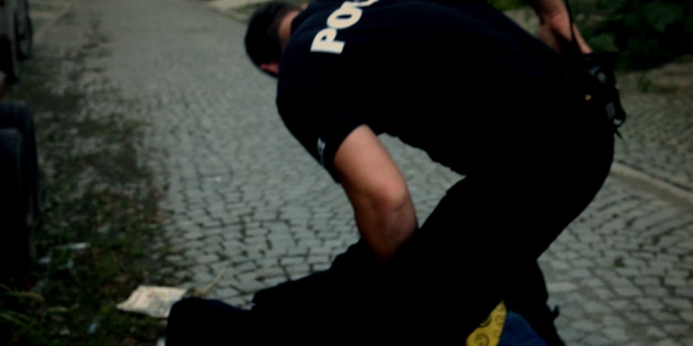 Eine Gruppe Rechter griff ein Kamerateam des MDR bei Dreharbeiten an
