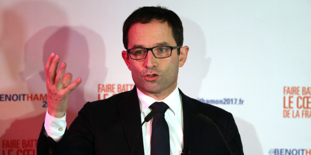 PARIS, FRANCE - JANUARY 22: Benoit Hamon delivers a speech after winning left-wing primary's first round ahead of the French 2017 presidential election at Peniche Le Quai on the Seine river on January 22, 2017 in Paris, France. (Photo by Jean Catuffe/Getty Images)