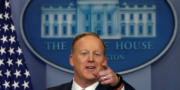 Trumps Pressesprecher Spicer: "Wir haben das Recht Unwahrheiten zu korrigieren"