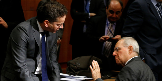 Dutch Finance Minister and Eurogroup President Jeroen Dijsselbloem and Germany's Finance Minister Wolfgang Schaeuble attend a euro zone finance ministers meeting in Brussels, Belgium, November 7, 2016. REUTERS/Yves Herman