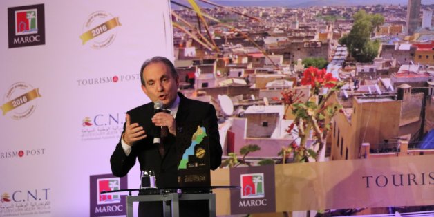 Abderrafie Zouiten en plein discours lors de la cérémonie de remise des prix
