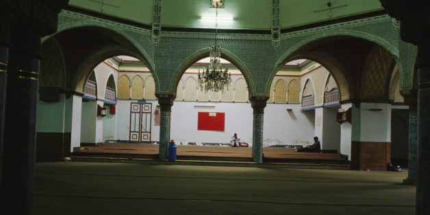 ALGERIA - MAY 05: Interior of a mosque, Algiers, Algeria. (Photo by DeAgostini/Getty Images)