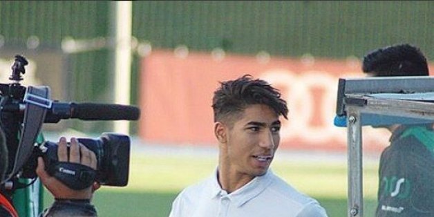 NYON, SWITZERLAND - APRIL 15: Achraf Hakimi of Real Madrid controls the ball during the UEFA Youth League semi final match between Real Madrid CF and Paris Saint Germain at Colovray on April 15, 2016 in Nyon, Switzerland. (Photo by Pedro Castillo/Real Madrid via Getty Images)