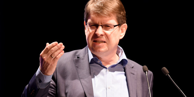 SPD-Politiker Ralf Stegner hat auf Twitter Finanzminister Wolfgang Schäuble attackiert